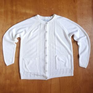 Vintage White Cardigan Sweater Size 36 (XL?) Cottage Grandma Granny Acrylic USA